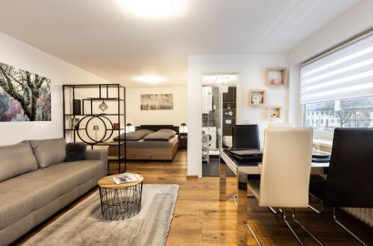 Well Developed 2680 Square Feet Apartment For Sale