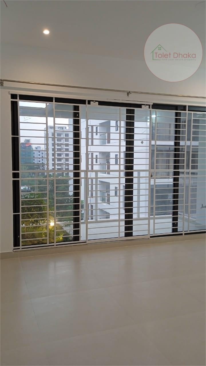 🏠 Luxury Spacious Flat for Rent – Bashundhara R/A (Block–K)